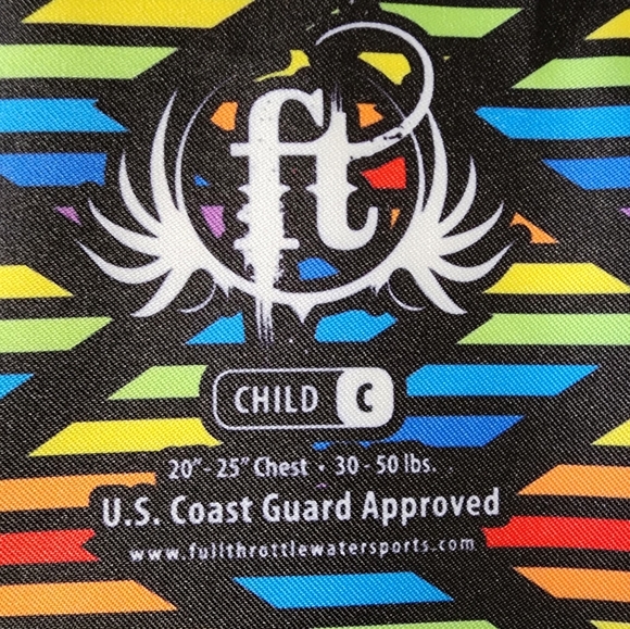 Kids Life Vest - Picture 5 of 5